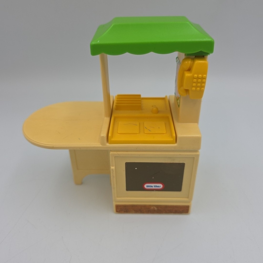 Vintage Little Tikes Market Stand Kitchen Playset Green Roof Yellow Sink